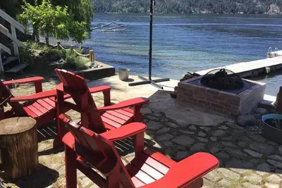 Image de Lake Front Property on Christina Lake
