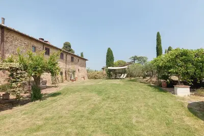 Image de Chambre 'La Rocca Chianti Hospitality' avec piscine commune, jardin partagé et Wi-Fi