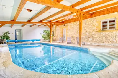Image de Petite maison \"La Roulotte Rouge\" avec jardin privé, balcon et Wi-Fi