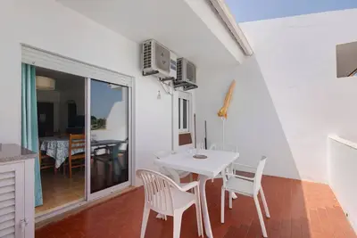Image de Appartement \"3\" avec piscine partagée, Wi-Fi et climatisation
