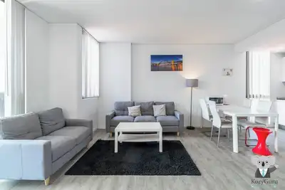 Image de KozyGuru | Rosebery | Stylish Apt with Parking
