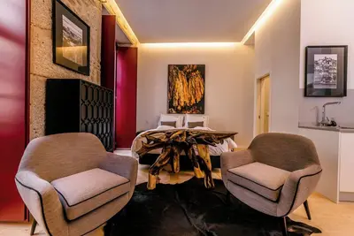 Image de Host Wise – Designer Building Stay Near Clérigos