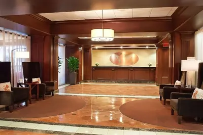 Image de Ideal Mix of Comfort and Value! Outdoor Pool, Parking, Pets are Allowed