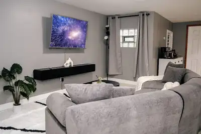 Image de 2br Traveler's Favorite, Modern and Clean