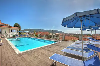 Image de Seaview Pool Retreat - B27, Andora, Italy