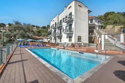 Image de Seaview Pool Retreat - B6, Andora, Italy