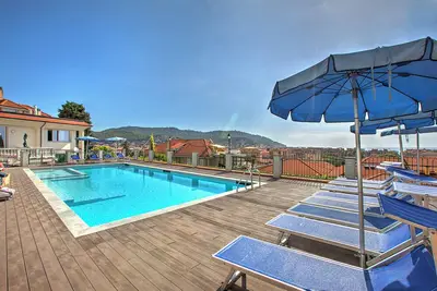 Image de Seaview Pool Retreat - M10, Andora, Italy
