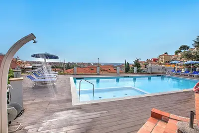 Image de Seaview Pool Retreat - M18, Andora, Italy