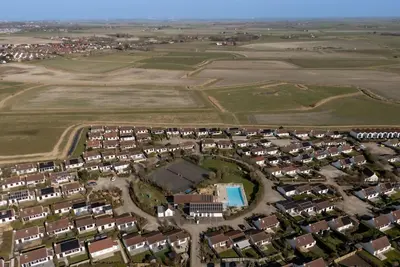Image de Joli appartement pour 4 personnes avec piscine, Wifi, Tv, terrasse et parking