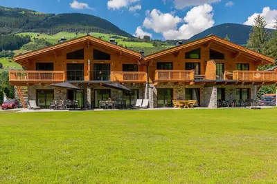 Image de Chalet avec sauna et mobilier exclusif