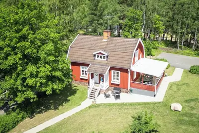 Image de Fantastically beautiful genuine Swedish house with hotel comfort centrally located in Mariannelund
