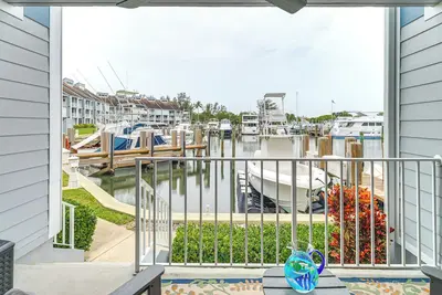 Image de Pool & Beach Access: Vero Beach Condo!