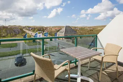 Image de Stunning Coastal Getaway w/Pool Access | Pristine Beach, Water Activities