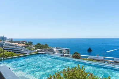 Image de Monumental Sea&Sky by Atlantic Holiday
