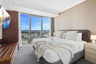 Image de Central Interconnecting 2 Bedroom Unit - Q Stay