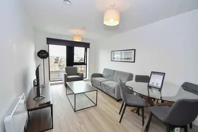 Image de 2br Apt in Bastion Point near Liverpool City Centr