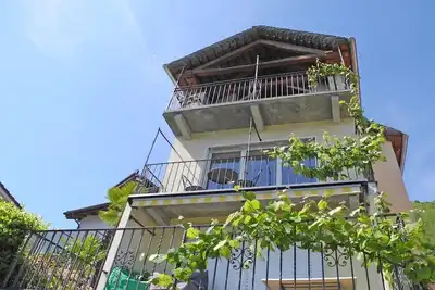 Image de Charming duplex apartment with stunning panoramic views in two-family house