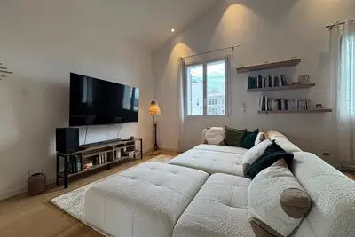Image de Superbe appartement 2 chambres, Ă deux pas du centre