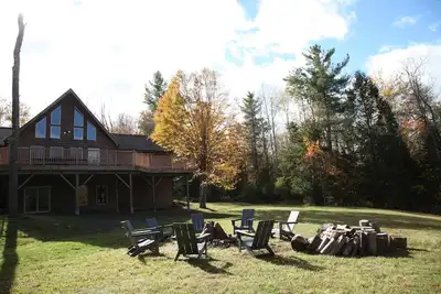 Image de Kaaterskill Mtn House: 287 Acres w/ Fire Pit