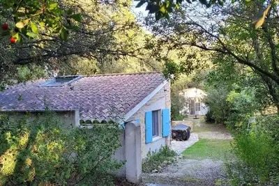 Image de Maison calme nature à 100m plage, idéal pour les familles ou pour se ressourcer.