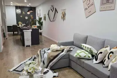 Image de Peaceful 2br Home in Leafy Woodforde