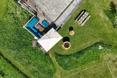 Image de Belle maison de vacances privée avec bain à remous, Wifi, terrasse et parking