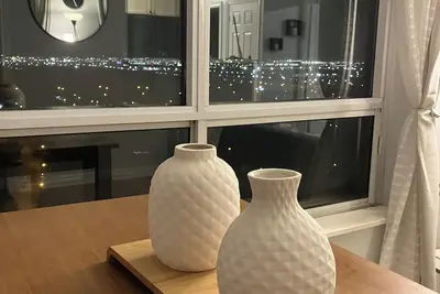 Image de Beautiful condo view in Toronto, great amenities, mins from airport and highways