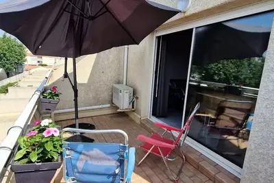 Image de Appartement avec petit vue mer latérale