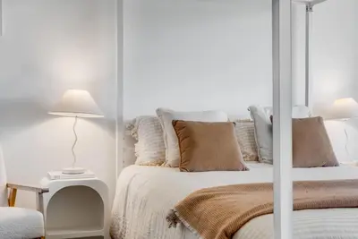 Image de The sweet & spicy retreat. Your home away from home. Wifi included/Free parking.