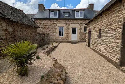 Image de Maison de campagne proche de Paimpol. A 8 minutes de la plage de Bréhec.