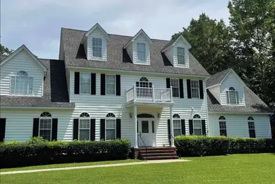 Image de Spacious 5-bedroom house with Ac and WiFi in charming Williamsburg