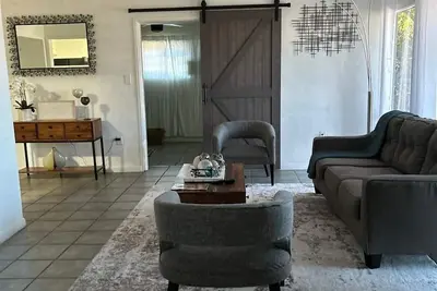 Image de Charming 3-bedroom house in wonderful Phoenix with Ac, WiFi