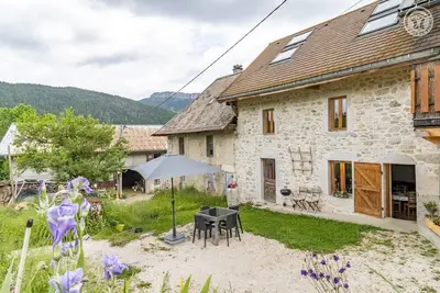 Image de LÈ Combes - Entremont Le Vieux