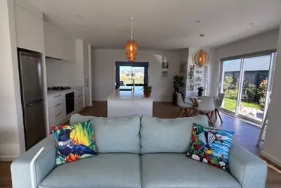 Image de Modern and cosy home Private, fully fenced
