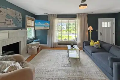 Image de The Abstract Abode ~ Creative & Cozy Stay Curated by Local Artist -Near Downtown