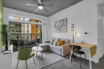 Image de Centric 3br |In Heart of Dtphx|Pool+Free Parking