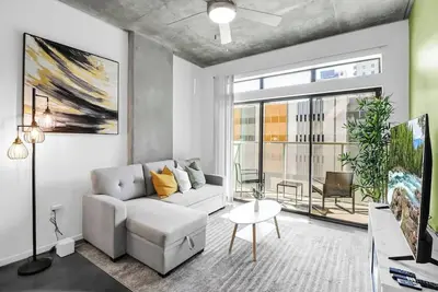 Image de Centric 2br |In Heart of Dtphx|Free Garage Parking