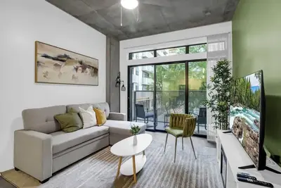 Image de Centric 4br |In Heart of Dtphx|Pool+Free Parking