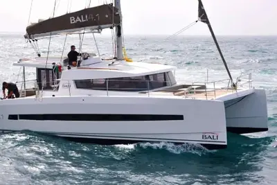 Image de Luxurious 4-Bedroom Catamaran, sleeps up to 8 in delightful Key West