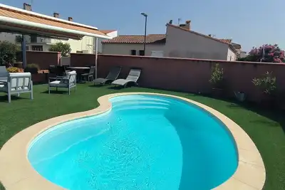 Image de St Cyprien plage grande maison avec piscine