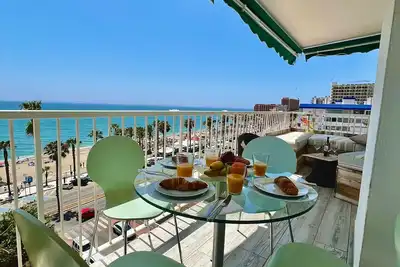 Image de Appartement Avec Magnifique Vue Frontale Sur La Mer