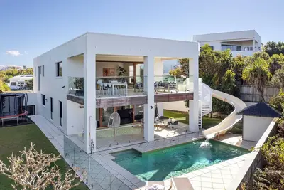 Image de Ultimate Noosa Six Bedroom Luxury with Waterslide!