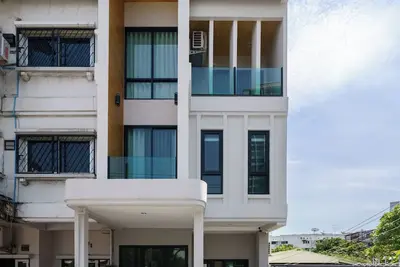 Image de Cozy Stylish Modern Home 4br Sleep12 200m Bts Phrakhanong, 10min Thonglor/Ekamai