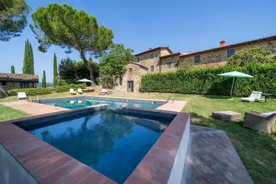 Image de Appartement dans une maison de vacances avec Wifi, piscine, Tv, parking, près de Greve In Chianti