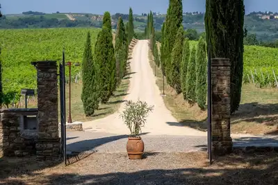 Image de Appartement dans une maison de vacances avec piscine, Wifi, Tv, parking, près de Greve In Chianti
