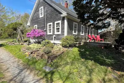 Image de Historic 1785 Cape/46 acres/water views/6 min to Lunenburg and Hirtles Beach