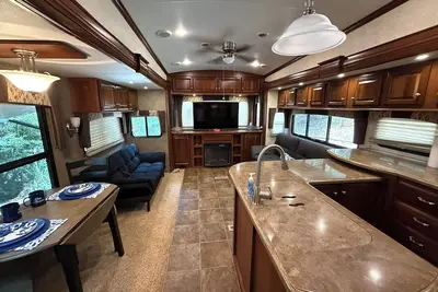 Image de Enjoy one of our Rv units son less of a headache for you this vacation!