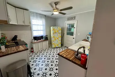 Image de Historic Apartment in Roanoke Near Carilion Hospital & Downtown - Pet Friendly