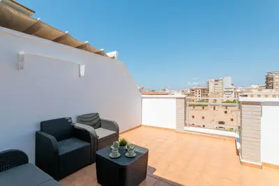 Image de Appartement 'Entre Castillo Y Mar' avec vue sur la mer, Wi-Fi et climatisation