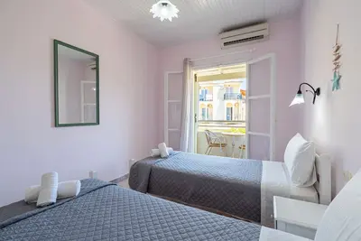 Image de Appartement 'Alexandros Studios 3' avec piscine commune, Wi-Fi et climatisation